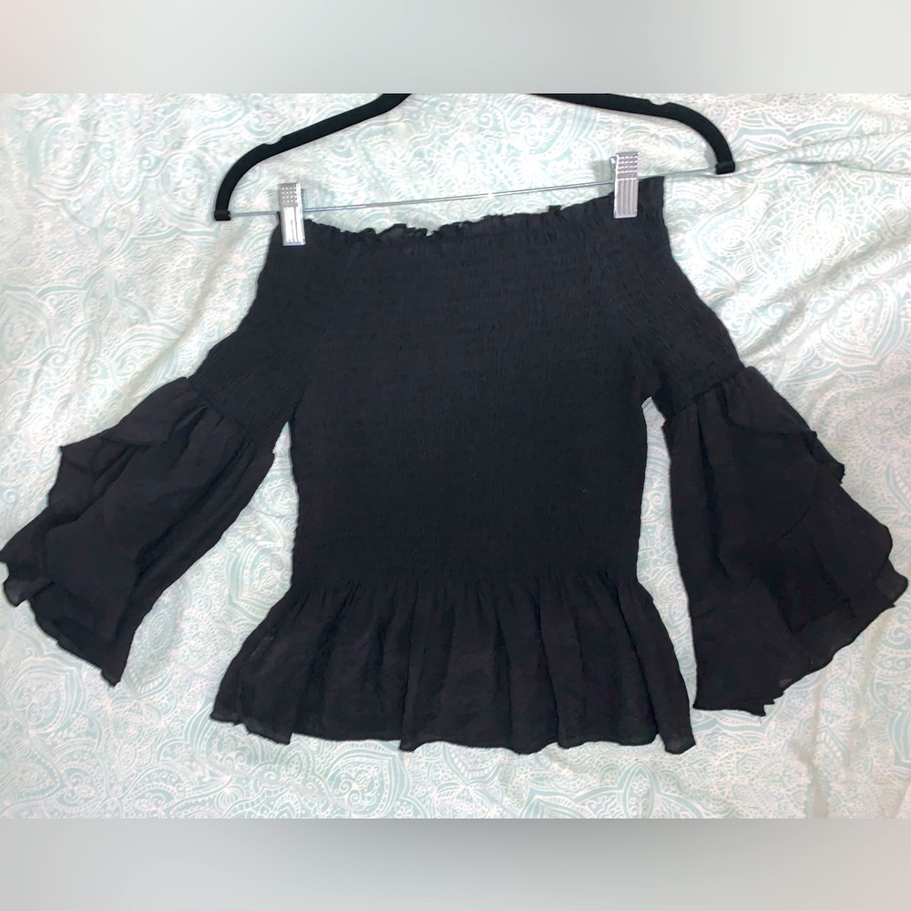 Black blouse size M